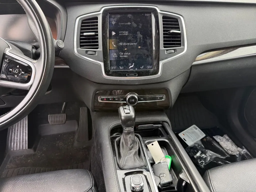 Volvo XC90 photo 7