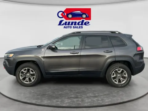 Photos of 2020 Jeep Cherokee TrailHawk Sport Utility 4D for sale in Wadena, MN at Lunde Auto Sales - Wadena