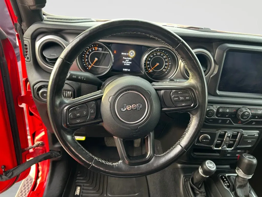 Jeep Wrangler photo 11
