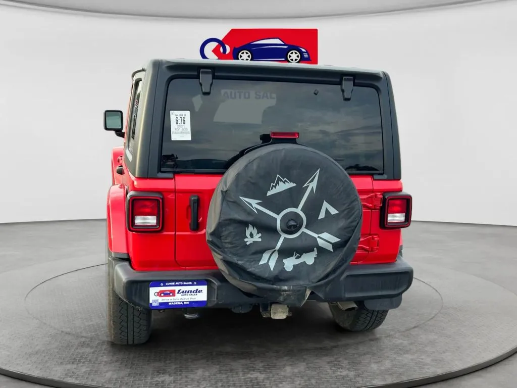 Jeep Wrangler photo 4
