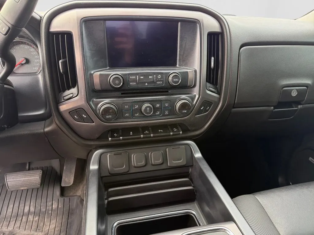 GMC Sierra photo 7