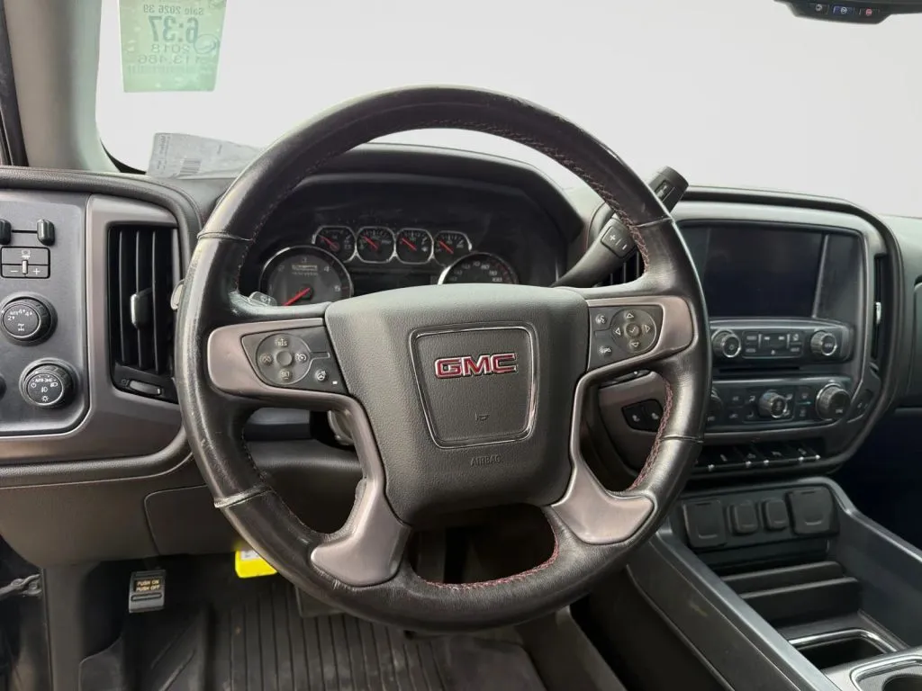 GMC Sierra photo 6