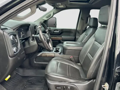 More photos of 2021 GMC Sierra 2500 HD Crew Cab Denali Pickup 4D 8 ft at Lunde Auto Sales - Wadena, MN