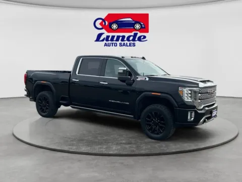 More photos of 2021 GMC Sierra 2500 HD Crew Cab Denali Pickup 4D 8 ft at Lunde Auto Sales - Wadena, MN