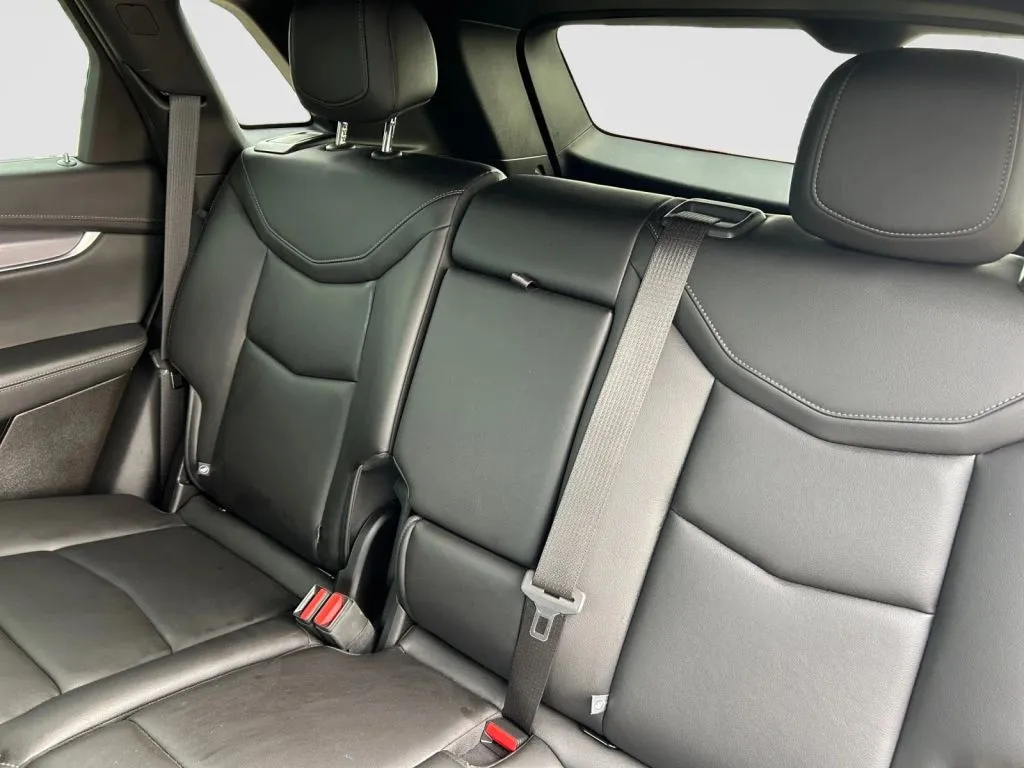 Cadillac XT5 photo 9