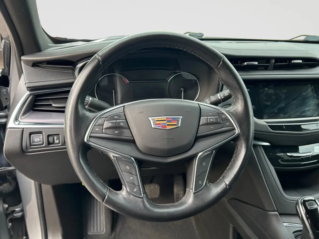 Cadillac XT5 photo 7