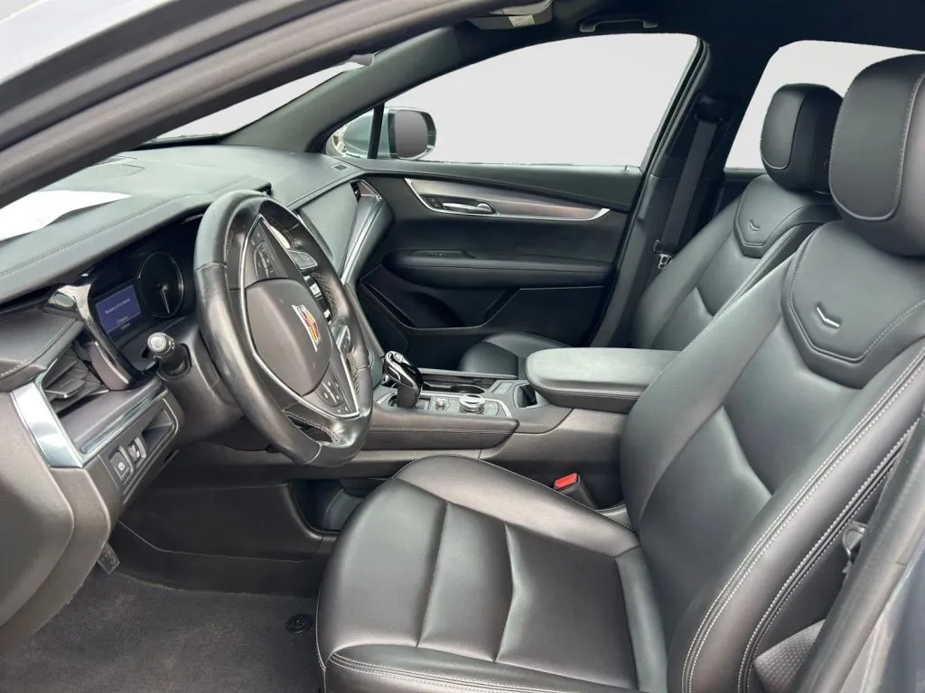 Cadillac XT5 photo 6