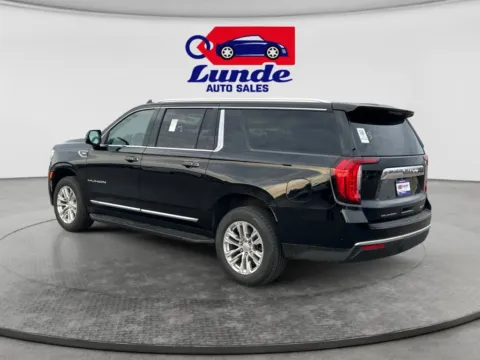 Another view of 2021 GMC Yukon XL SLT Sport Utility 4D for sale in Wadena, MN at Lunde Auto Sales - Wadena