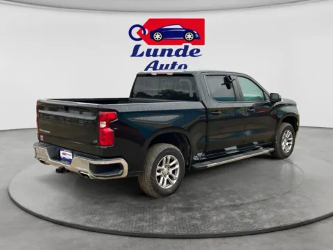 More photos of 2022 Chevrolet Silverado 1500 Crew Cab LT Pickup 4D 5 3/4 ft at Lunde Auto Sales - Wadena, MN