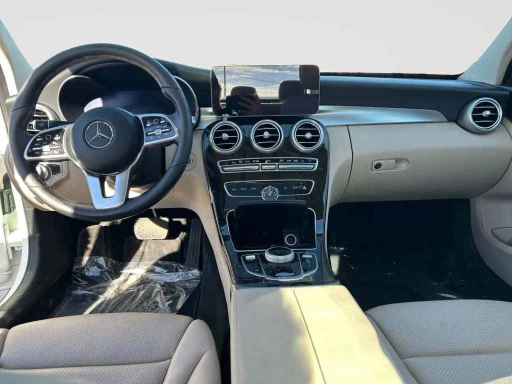 Mercedes-Benz C-Class photo 14