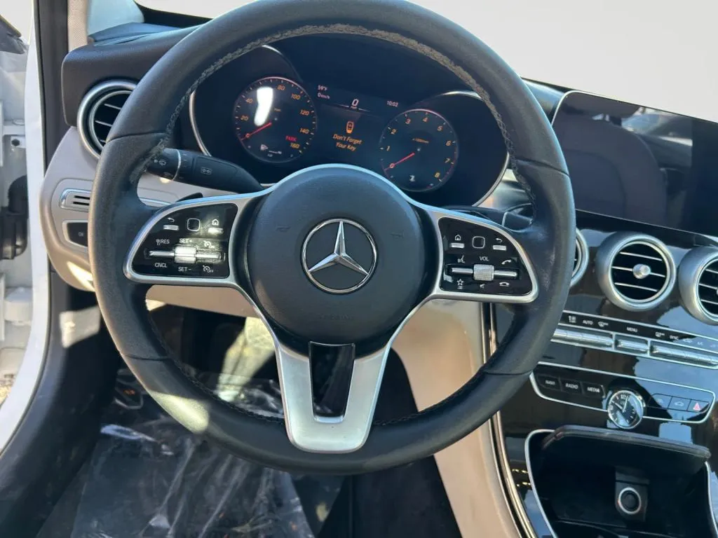 Mercedes-Benz C-Class photo 11