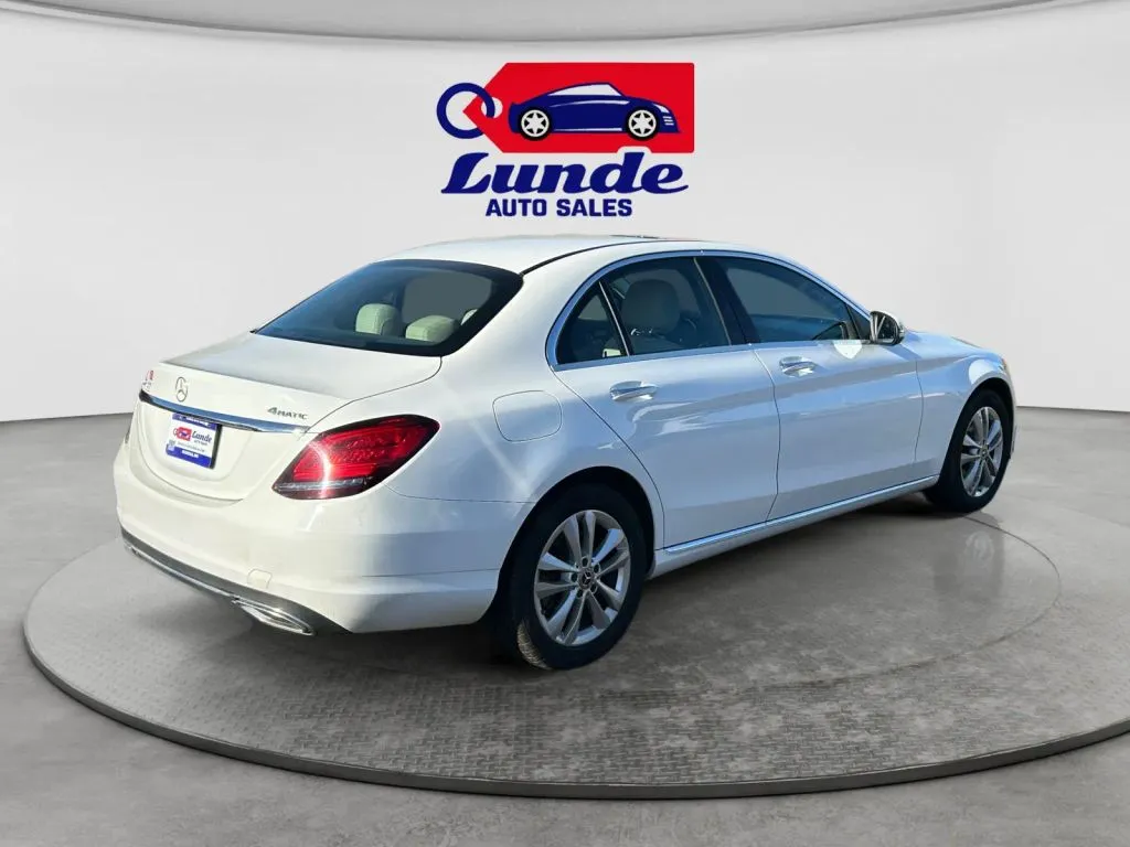 Mercedes-Benz C-Class photo 5