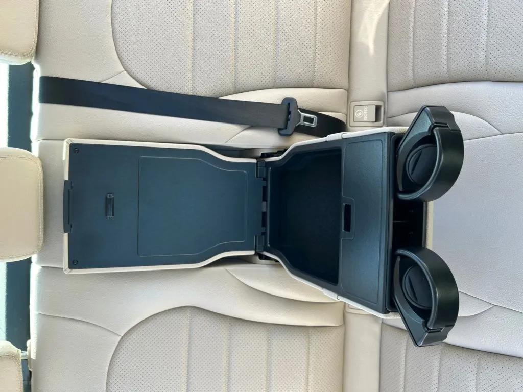 Mercedes-Benz C-Class photo 25