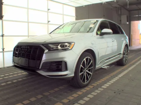 Silver 2021 Audi Q7 55 TFSI Premium Plus Sport Utility 4D for sale in Wadena, MN