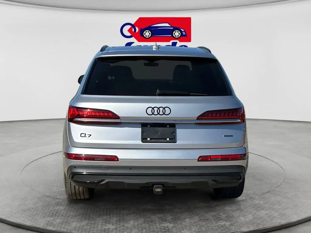 Audi Q7 photo 4