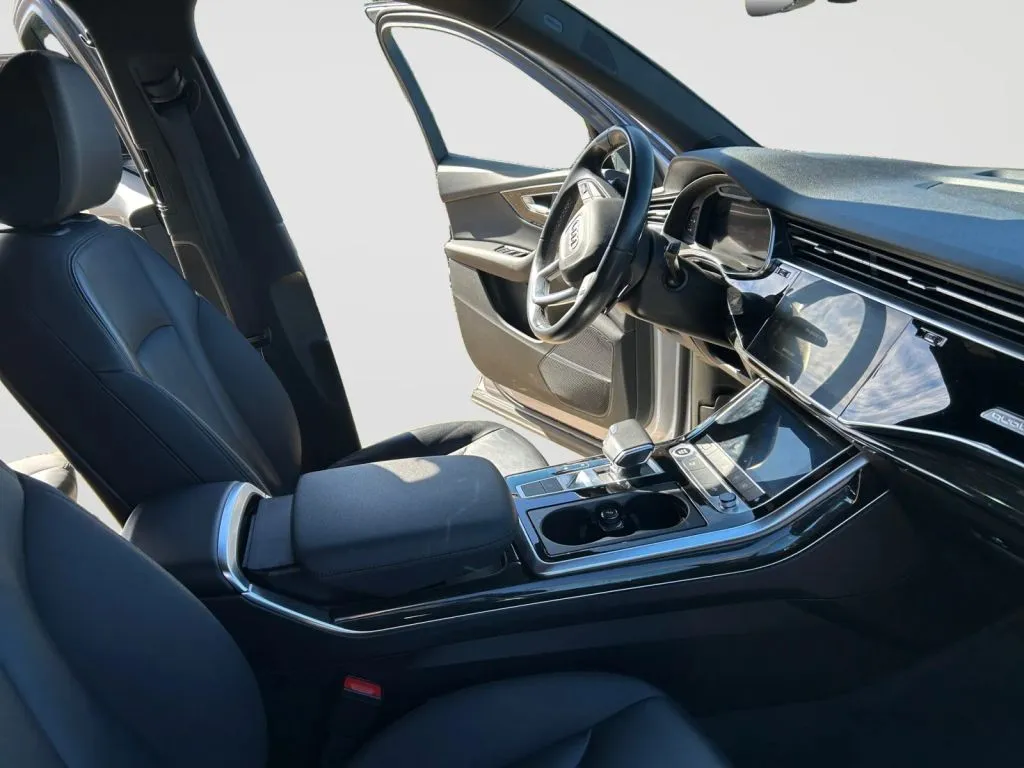 Audi Q7 photo 15