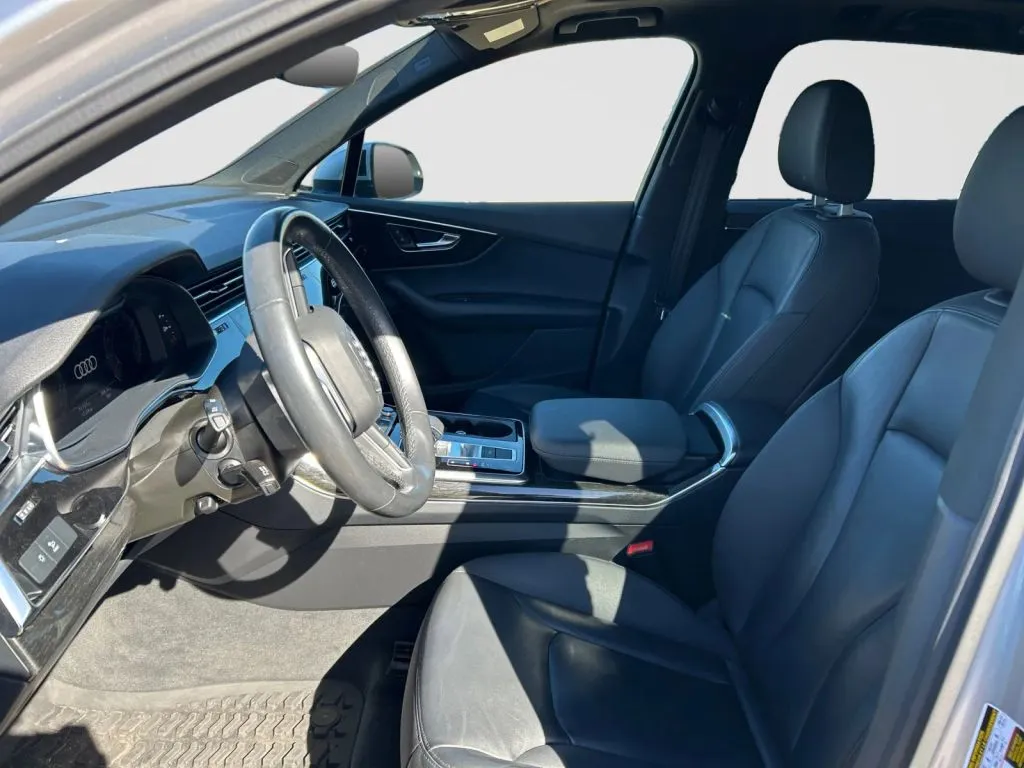 Audi Q7 photo 10