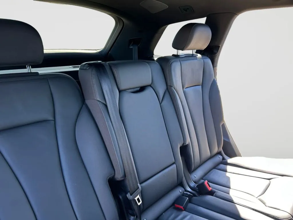Audi Q7 photo 18