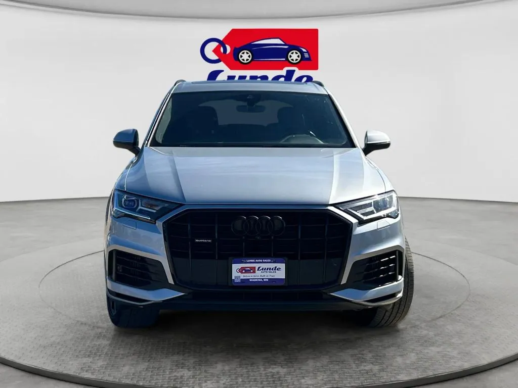 Audi Q7 photo 8