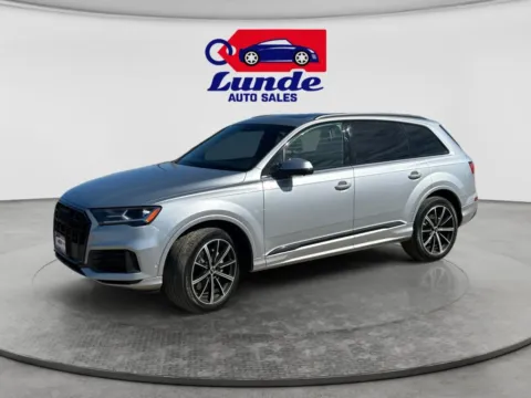 Silver 2021 Audi Q7 55 TFSI Premium Plus Sport Utility 4D for sale in Wadena, MN