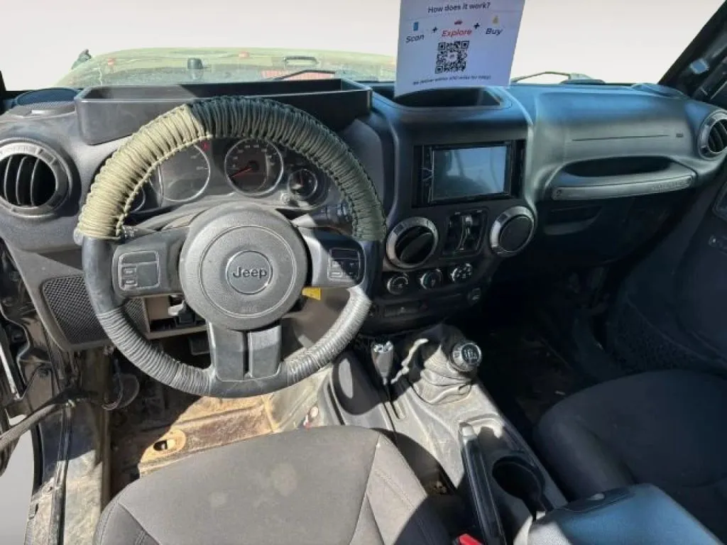 Jeep Wrangler photo 13