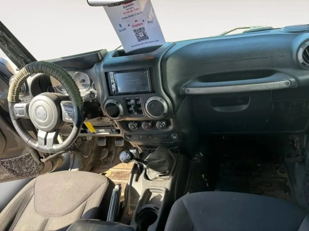 Jeep Wrangler photo 16