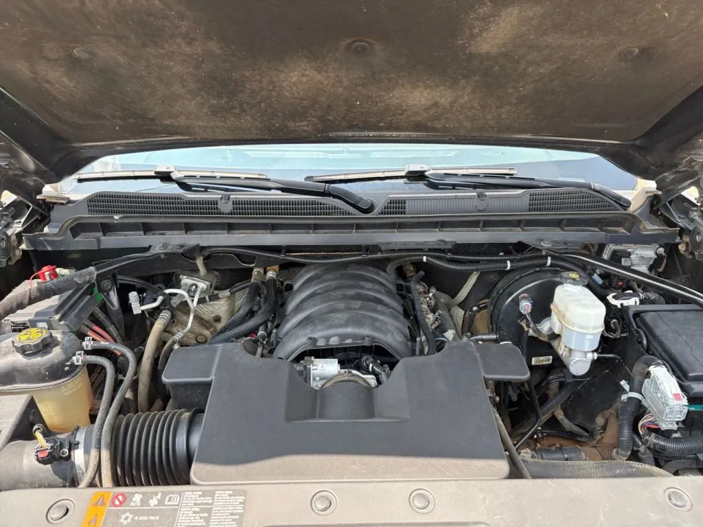 Chevrolet Silverado photo 20