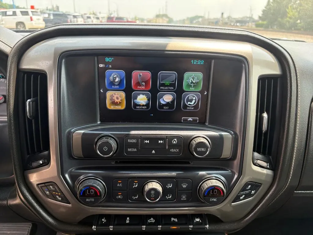 Chevrolet Silverado photo 21