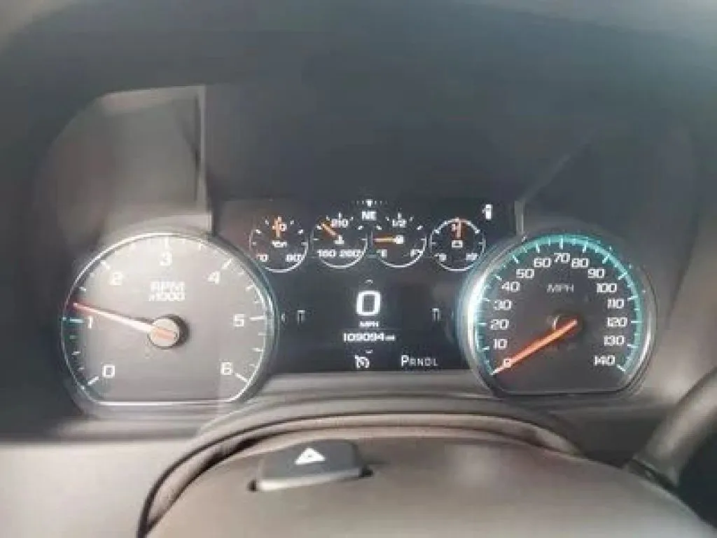 Chevrolet Tahoe photo 13