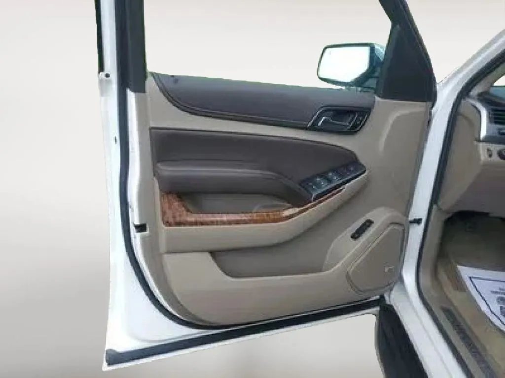 Chevrolet Tahoe photo 10