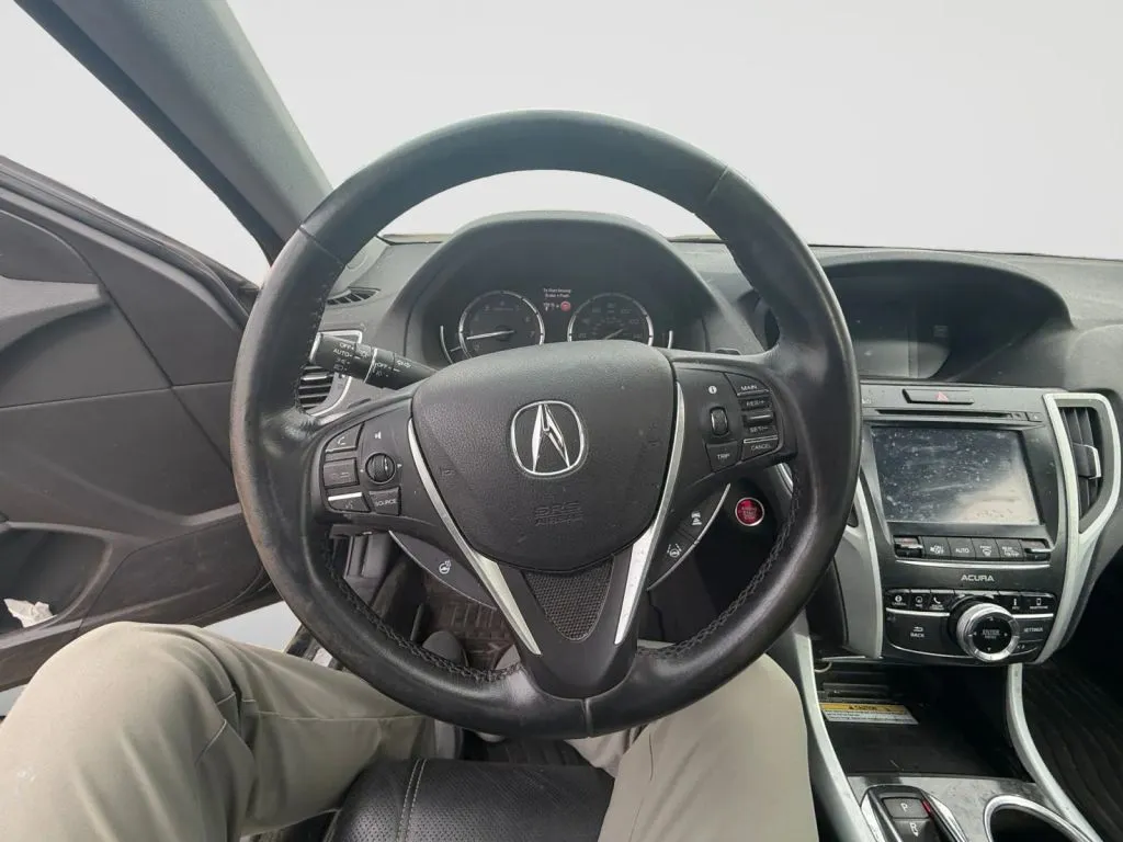 Acura TLX photo 11