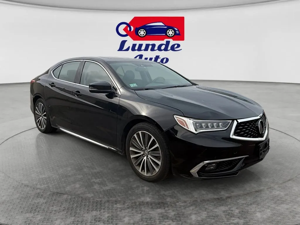 Acura TLX photo 7