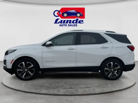 Photos of 2022 Chevrolet Equinox Premier Sport Utility 4D for sale in Wadena, MN at Lunde Auto Sales - Wadena