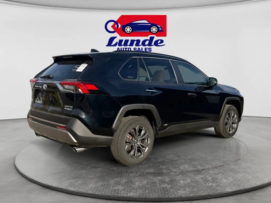 Toyota RAV4 photo 5