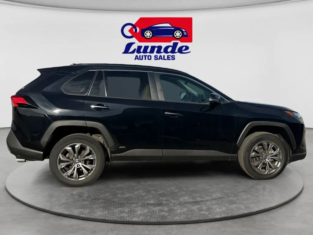 Toyota RAV4 photo 6