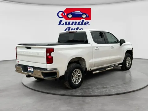 More photos of 2022 Chevrolet Silverado 1500 Limited Crew Cab LT Pickup 4D 5 3/4 ft at Lunde Auto Sales - Wadena, MN