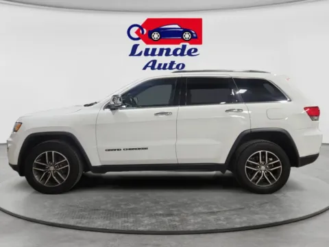 Photos of 2018 Jeep Grand Cherokee Limited Sport Utility 4D for sale in Wadena, MN at Lunde Auto Sales - Wadena