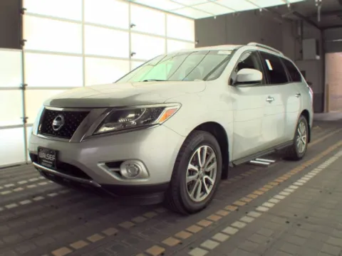 Silver 2016 Nissan Pathfinder S Sport Utility 4D for sale in Wadena, MN