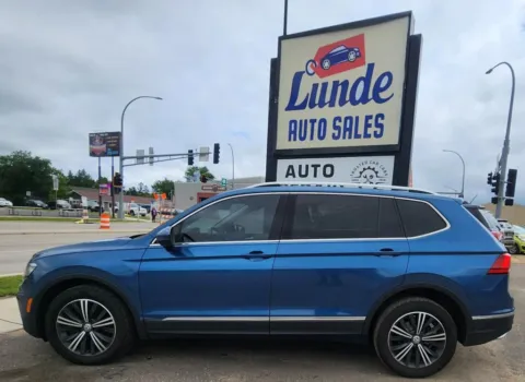 Blue 2018 Volkswagen Tiguan 2.0T SEL Premium 4MOTION Sport Utility 4D for sale in Wadena, MN