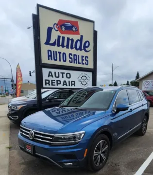 Photos of 2018 Volkswagen Tiguan 2.0T SEL Premium 4MOTION Sport Utility 4D for sale in Wadena, MN at Lunde Auto Sales