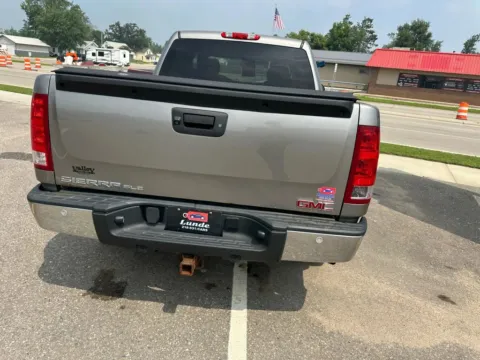 More photos of 2013 GMC Sierra 1500 Crew Cab SLE Pickup 4D 5 3/4 ft at Lunde Auto Sales, MN