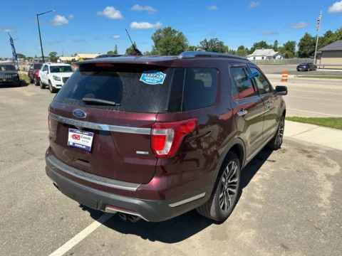 More photos of 2019 Ford Explorer Platinum Sport Utility 4D at Lunde Auto Sales, MN