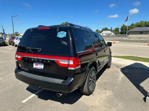 More photos of 2017 Lincoln Navigator Select Sport Utility 4D at Lunde Auto Sales, MN