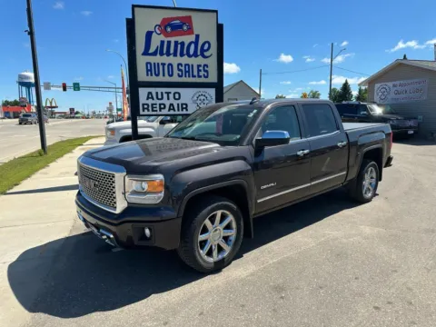 Gray 2015 GMC Sierra 1500 Crew Cab Denali Pickup 4D 5 3/4 ft for sale in Wadena, MN