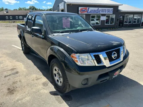 Another view of 2013 Nissan Frontier Crew Cab S Pickup 4D 5 ft for sale in Wadena, MN at Lunde Auto Sales