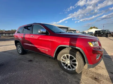 Photos of 2015 Jeep Grand Cherokee Limited Sport Utility 4D for sale in Wadena, MN at Lunde Auto Sales