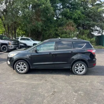 Photos of 2017 Ford Escape SE Sport Utility 4D for sale in Wadena, MN at Lunde Auto Sales
