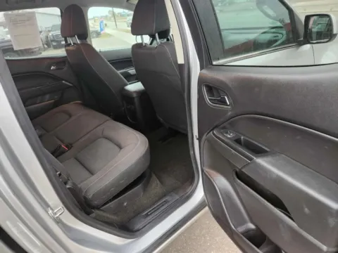 More photos of 2016 Chevrolet Colorado Crew Cab LT Pickup 4D 5 ft at Lunde Auto Sales, MN