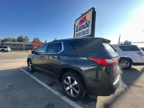 More photos of 2018 Chevrolet Traverse LT Sport Utility 4D at Lunde Auto Sales, MN