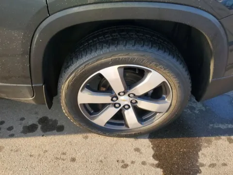 More photos of 2018 Chevrolet Traverse LT Sport Utility 4D at Lunde Auto Sales, MN